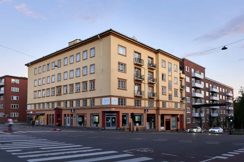 Inngangen til studioet